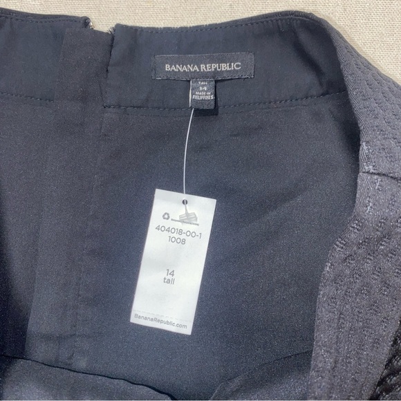 NWT Banana Republic Textured Black Mini Skirt - Picture 4 of 7